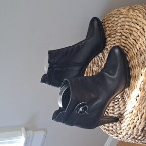 Stuart Weitzman Womens Black Leather 3.75" Platform Ankle Strap Boots Zipper 7.5